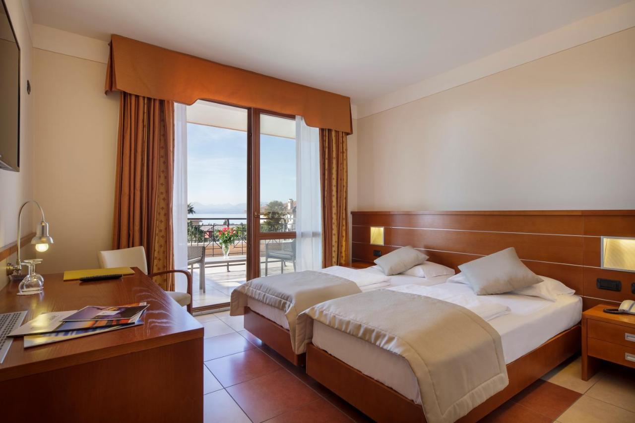 Hotel Villa Olivo Resort 3S Bardolino Exterior foto